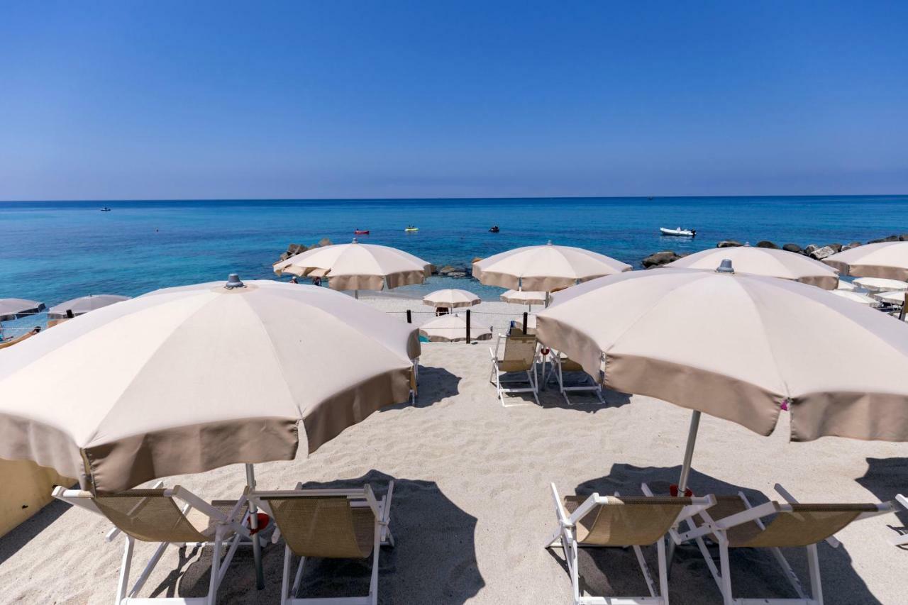 Villaggio Tramonto Capo Vaticano Esterno foto