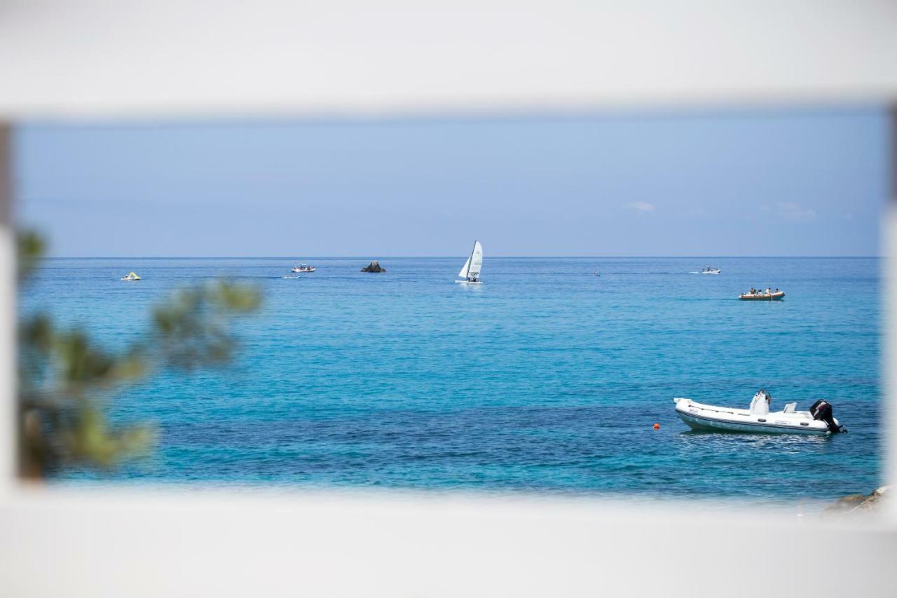 Villaggio Tramonto Capo Vaticano Esterno foto